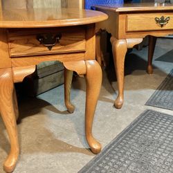 Pair of Vintage 1960’s Broyhill Solid Oak Bedside End Tables