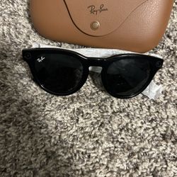 Ray-Ban Meta Glasses Skyler