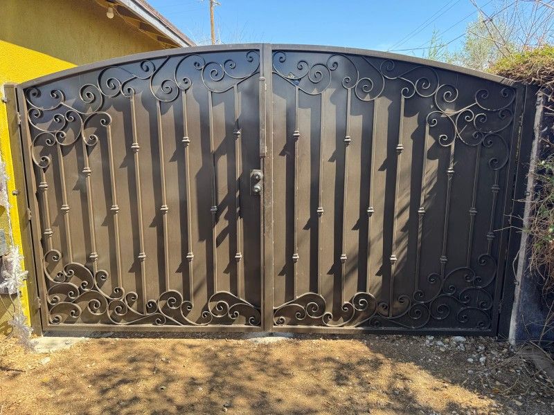 Rv Gates