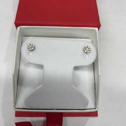 Diamond Stud Earrings 