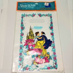Vintage Snow White and the Seven Dwarfs party gift bags (8 bags in the pack)