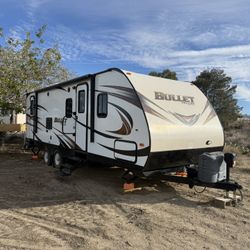 Keystone Bullet 272bhs / Travel Trailer / Rv 