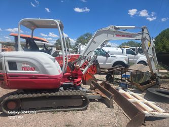 2021 takeuchi tb240