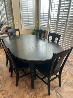 Black Pottery Barn Table and 6 chairs