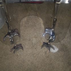 genuine Harley Davison  quick release clamps and windshield 