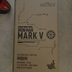 Brand New Hot Toys Iron Man Mark 5 