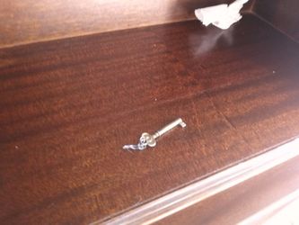 China Cabinet In Good Condition