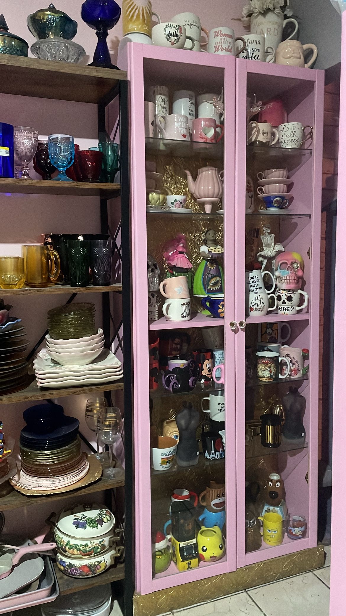 Pink Customized Glass Shelf