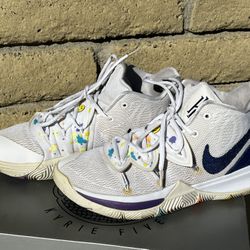 Nike Kyrie Five Denims “ Have A Nice Day.” Size 10