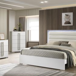 4 PC SET  1 QB+ 1 DR + 1 MR + 1 NS +  NEW IN BOX (MATTRESS AND CHEST SOLD SEPARATELY)