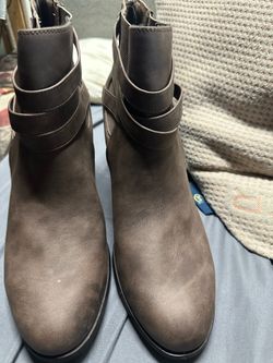 Women dress shoes size 12