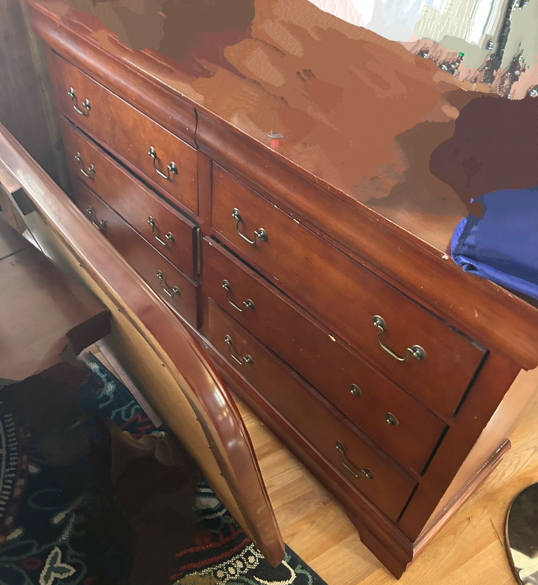 Free Bedroom Dresser With Mirror