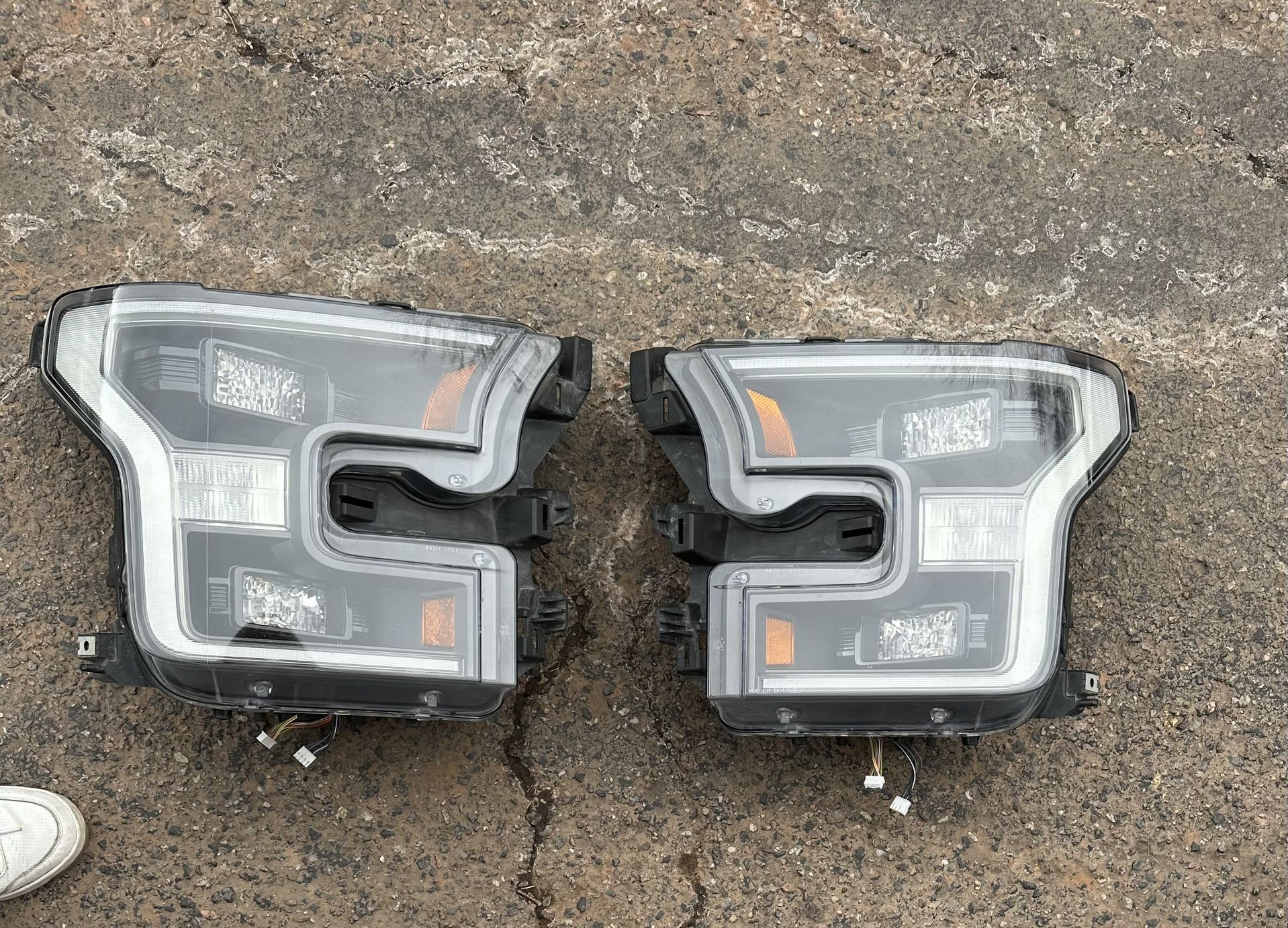 Original Full Led Left and Right Headlights Ford Raptor 2018 