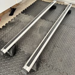 Thule Roof Rack Cross Bars Rapid Podium 