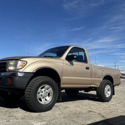 Tacoma PreRunner 2.7 , Auto Super Clean Original