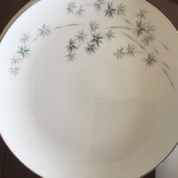 8 Dinner Plates 10 And Half Inches Made In Japan Noritake Mcm
