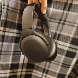 Skullcandy Crusher ANC2 Pretty Much Brand New Head Phones They Bump And Sound crustaceans Clear