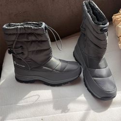 Women Snow Boots Size 11