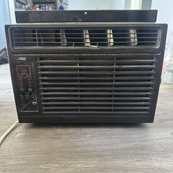AC Window Unit 