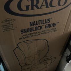 Graco Nautilus Snuglock Car Seat