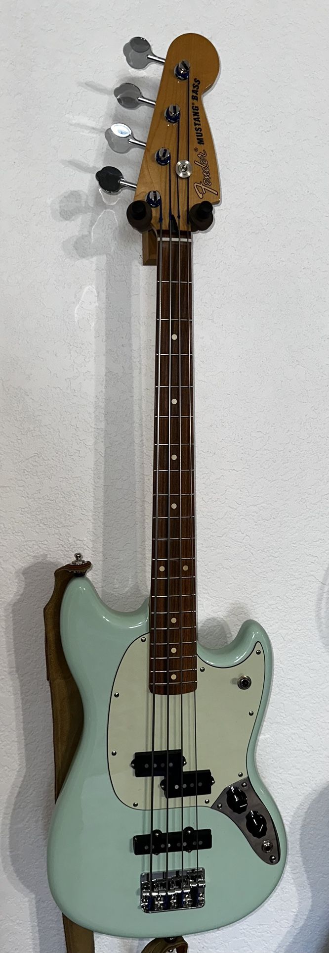 Limited Edition Player Mustang Bass PJ,Surf Green