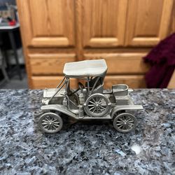 Danbury Pewter 1909 Ford Model T “The Classic American Motorcar Collection “. Has Been On Display.  Excellent Condition 