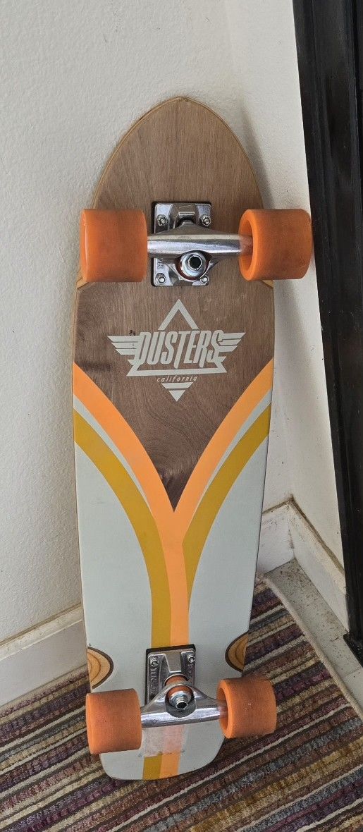 DUSTERS FLASHBACK 31"
CRUISER Skateboard