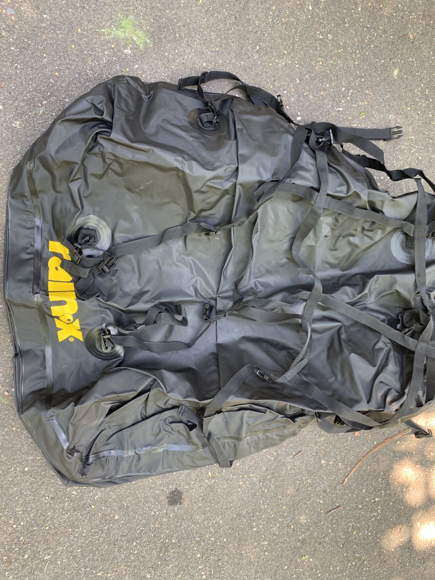 Roof cargo carrier Rain-X