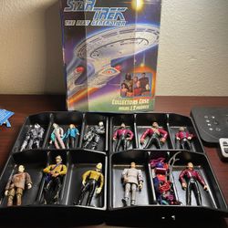 12 Star Trek Playmates Action Figure Lot Plus Case – TNG / DS9 (from 1990s)
