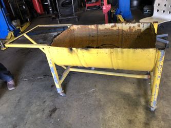 Pan to check air leak in tires for tire shop