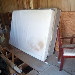 Bed Full Frame Mattress Cover Dirty Buy New Good Condition Nothing Broken