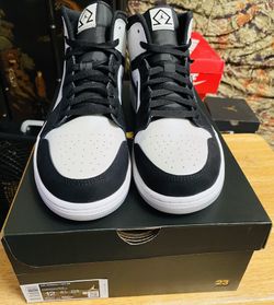NIKE AIR JORDAN 1 Sz12