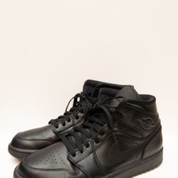 Jordan 1 Mid Triple Black Sz. 10