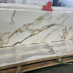 Quartz counter Top/Calacatta Mystery Gold