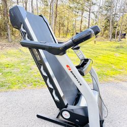 BowFlex BXT216 Treadmill with Incline