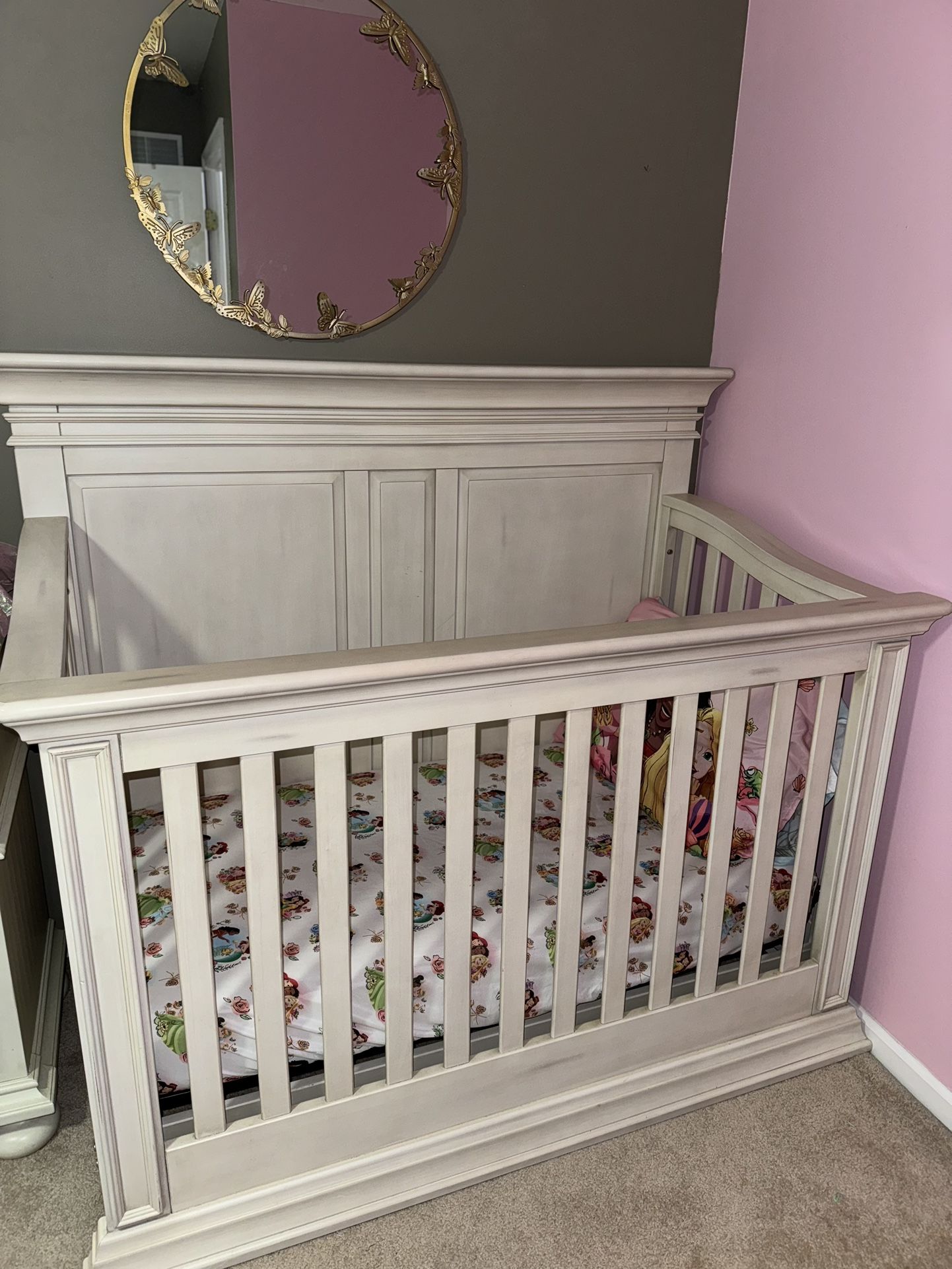 Cache High End Crib/toddler 