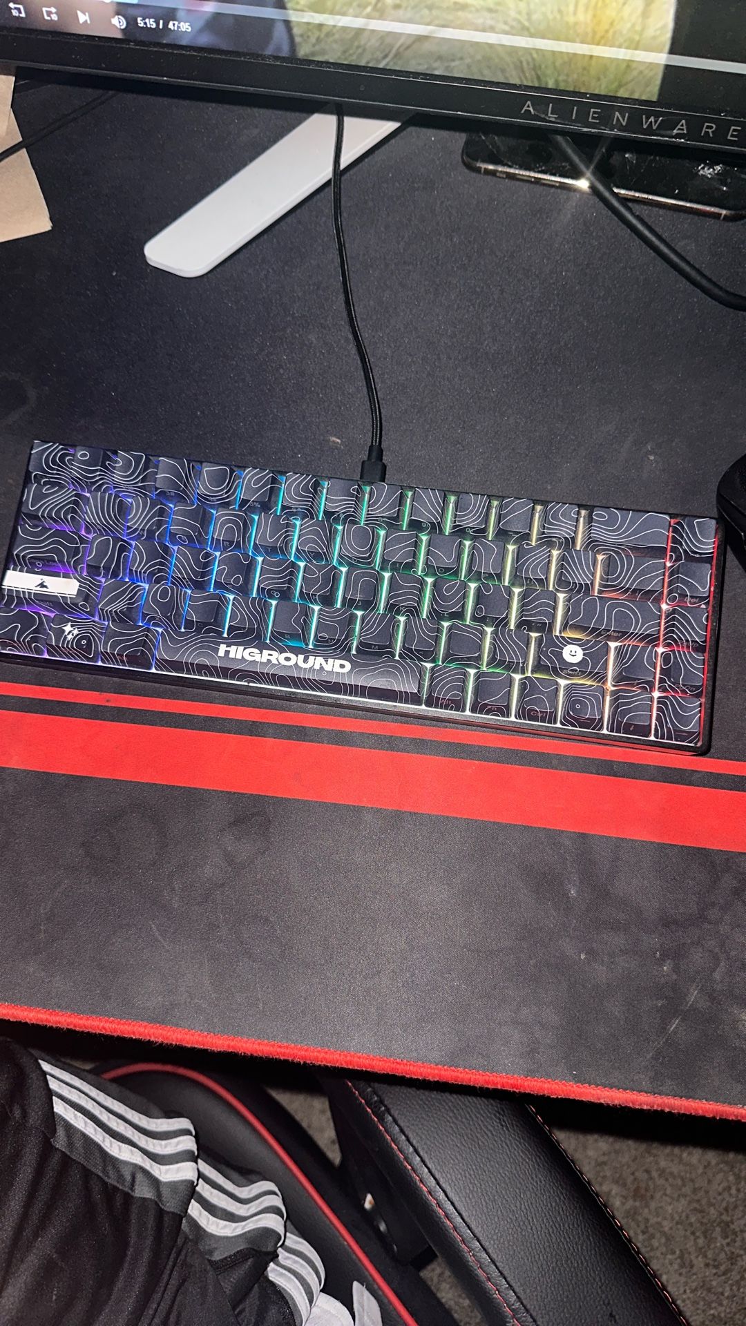 Higround keyboard for sale goes for 145$ selling for 75$