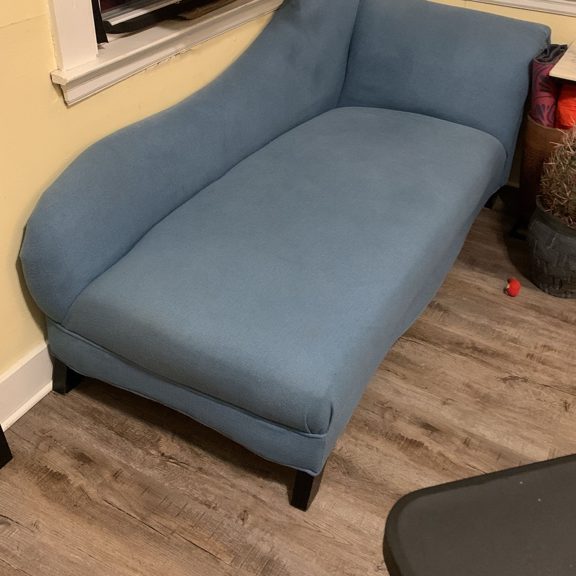 Sofa Chaise