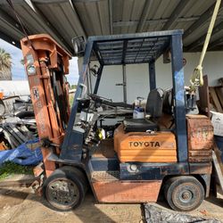 Toyota Forklift 