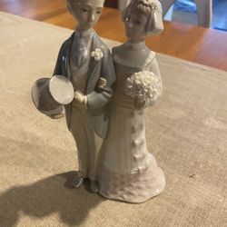 Lladro Wedding Figurine - Bride and Groom