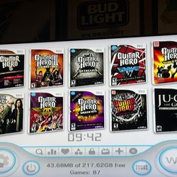 Black Nintendo Wii Guitar Hero Set