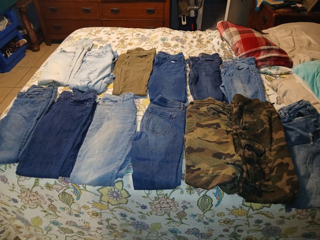 CLOTHES Bundle (WOMENS)