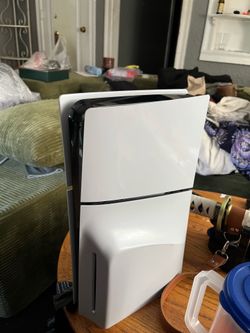 PS5 slim console Disc edition