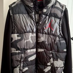 Jordan Boys Jacket 12-13 Years Old