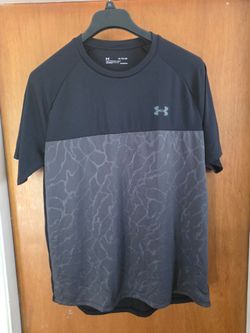 Men's vintage new under armor XL shirt black