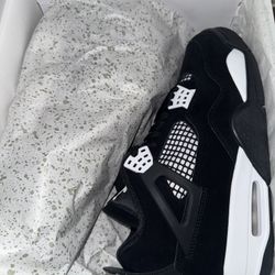 Retro 4 White Thunder