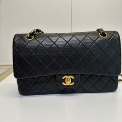 CHANEL Double Flap Vintage Purse 