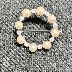 Pearls And Diamond Pin