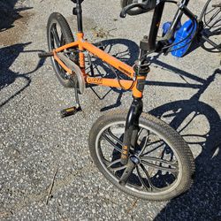 Kids Mongoose Trick Bike