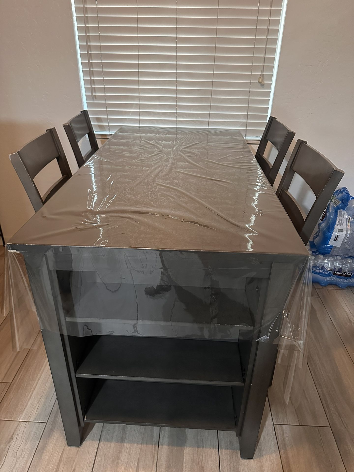 Dinning Table